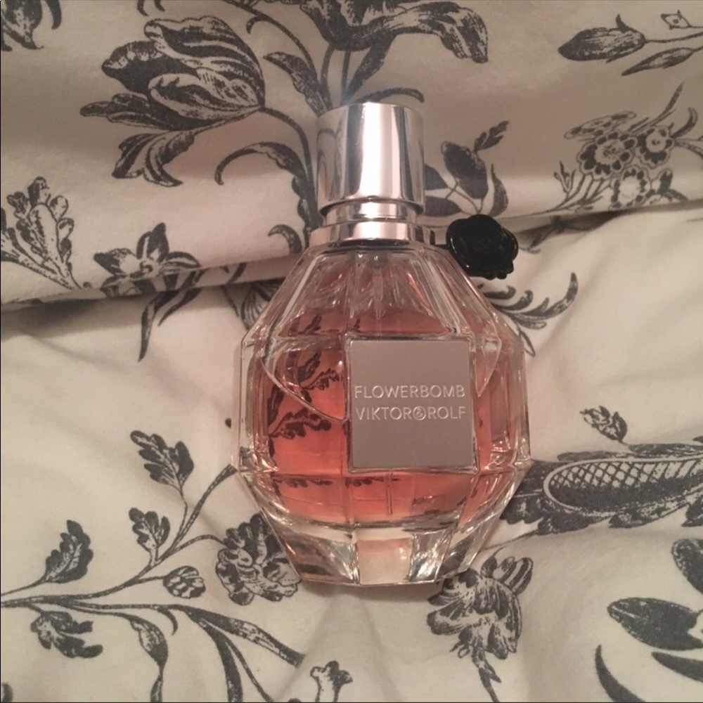 Viktor & Rolf flowerbomb